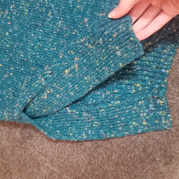 3/$15 Loft Green Mock Neck Sweater Size XS - Picture 3 of 5